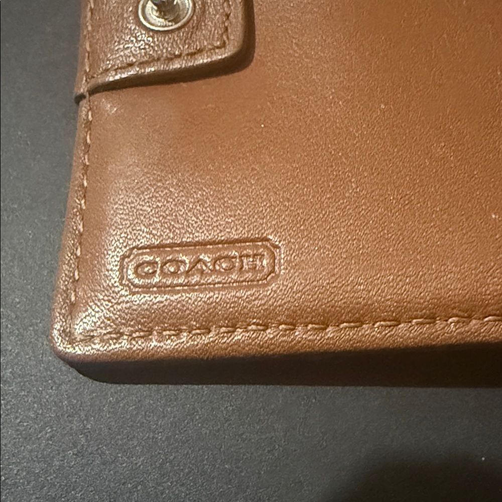 Coach Brown and Gold Men's Card Holder - Picture 4 of 8